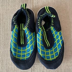 Koala Kids Boys Water shoes Baby/toddler size 6